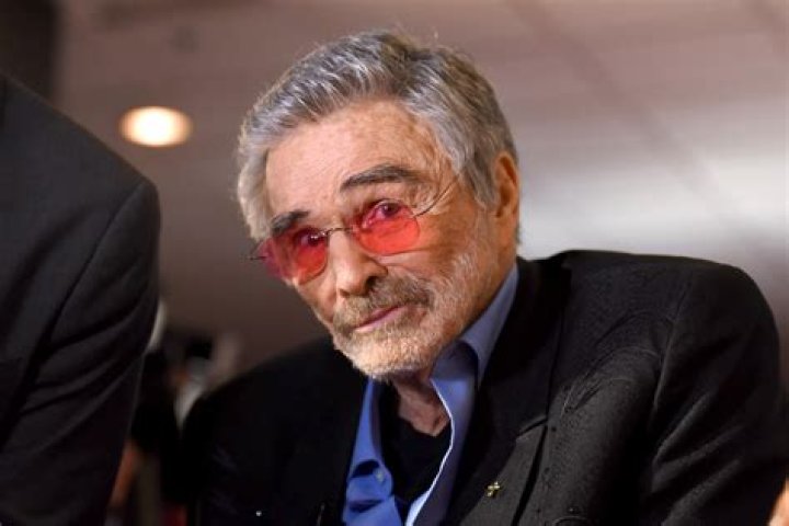 Actor Burt Reynolds Dead At 82 HuffPost News