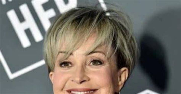 Annie Potts Net Worth A Versatile Actress With A Lasting Legacy