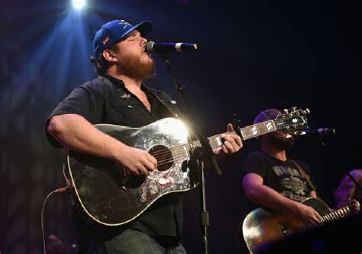 Did Luke Combs Suffer the Loss of His Brother? SCP Magazine