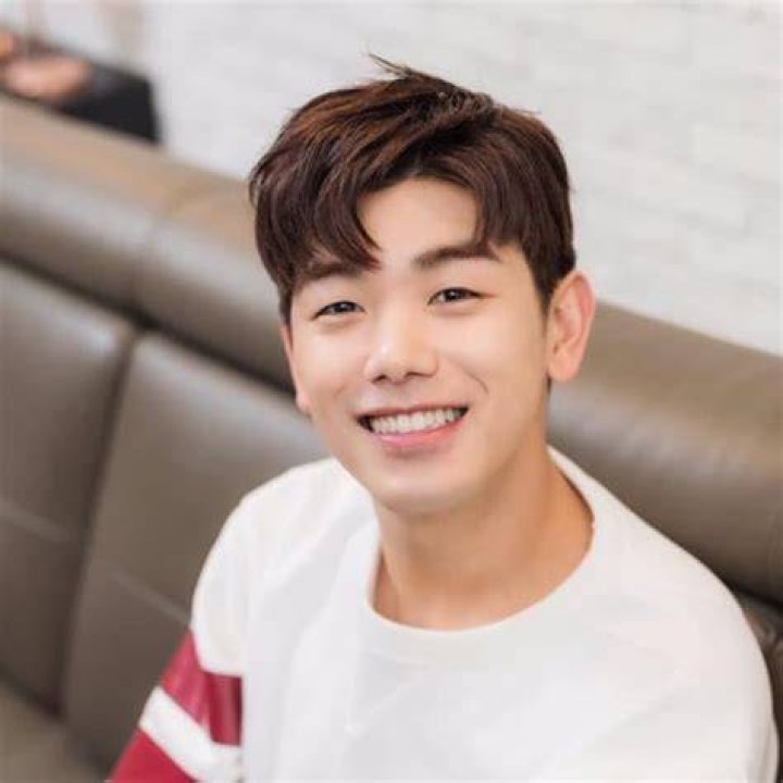 Eric Nam Age, Bio, Birthday, Family, Net Worth National Today