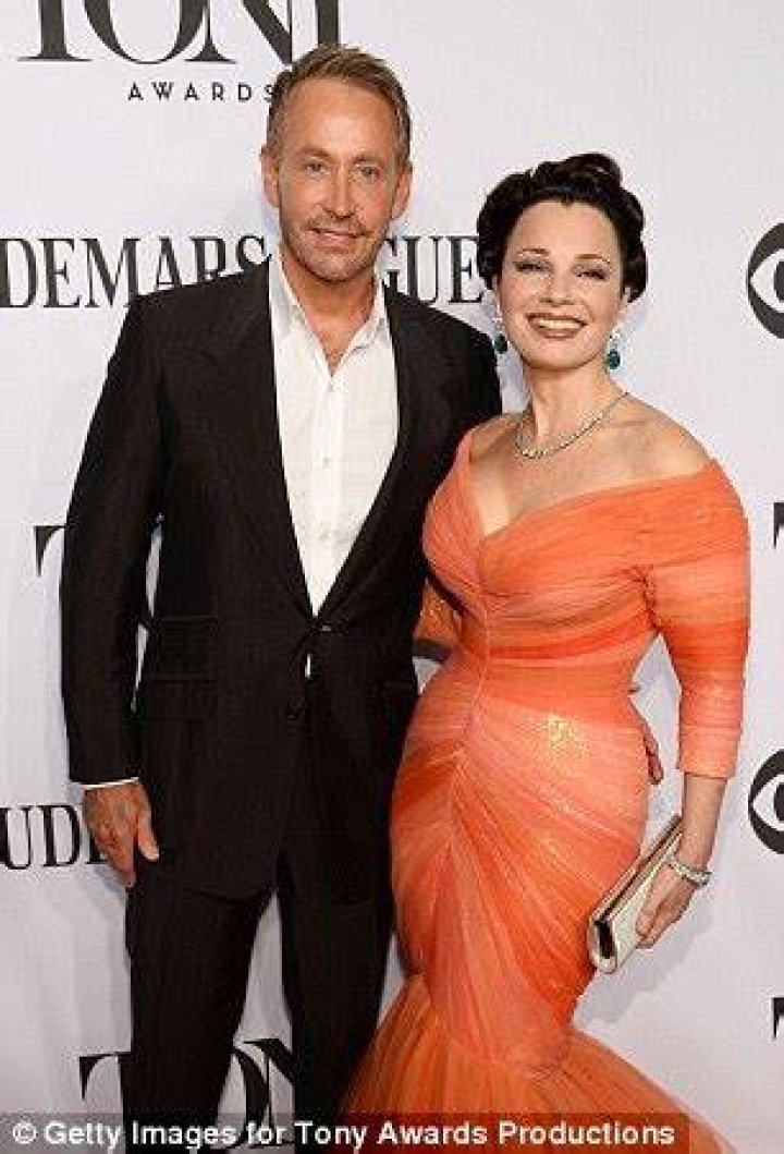 Fran Drescher weds scientist partner Shiva Ayyadurai Daily Mail Online