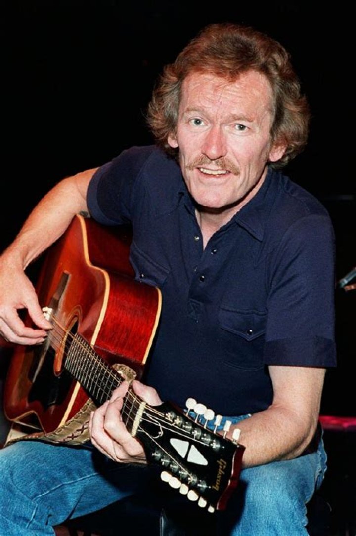 Gordon Lightfoot, folk singer who immortalized the Edmund Fitzgerald