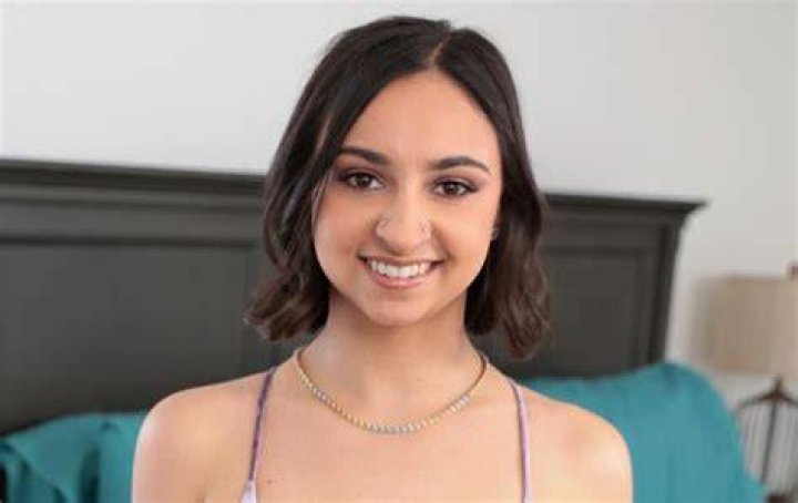 Hailey Rose Biography, Age, Real Name, Nationality, Wiki, Photos