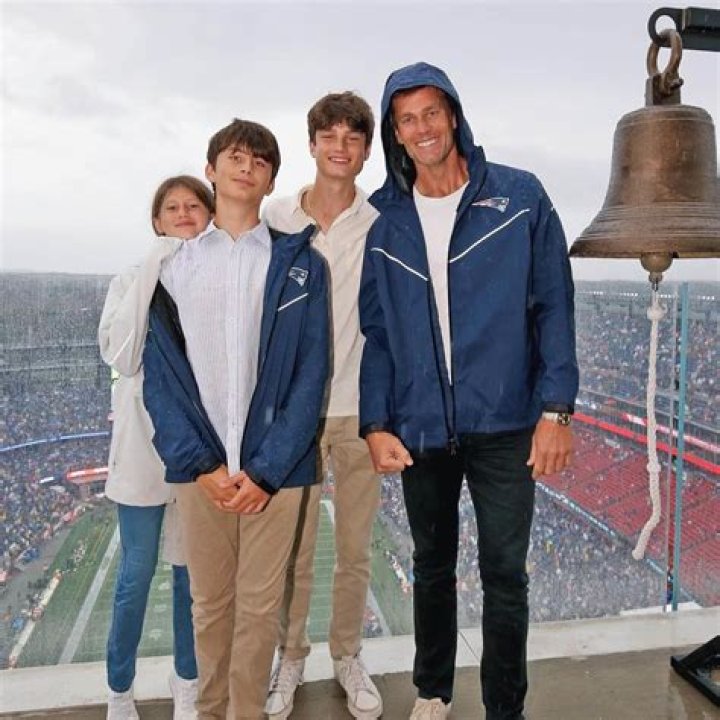 How Many Kids Does Tom Hanks Have? POPSUGAR UK Parenting