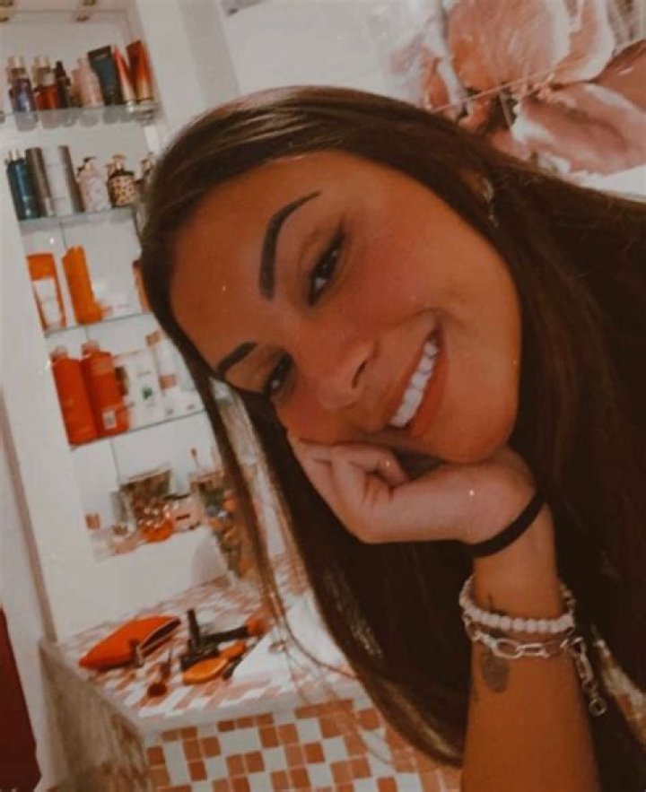 Influencer Digital Gabi Moura comemora 5 milhões de seguidores no