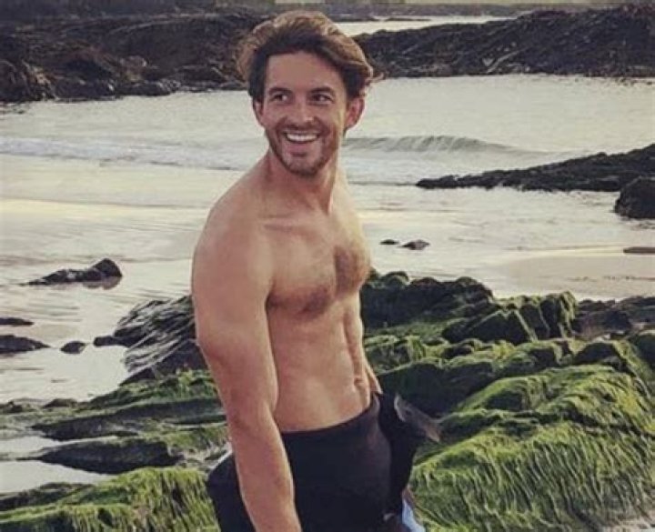 Is Jonathan Bailey on Instagram? Jonathan Bailey 13 facts about the