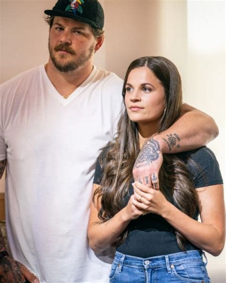 Is Taylor Lewan Married
