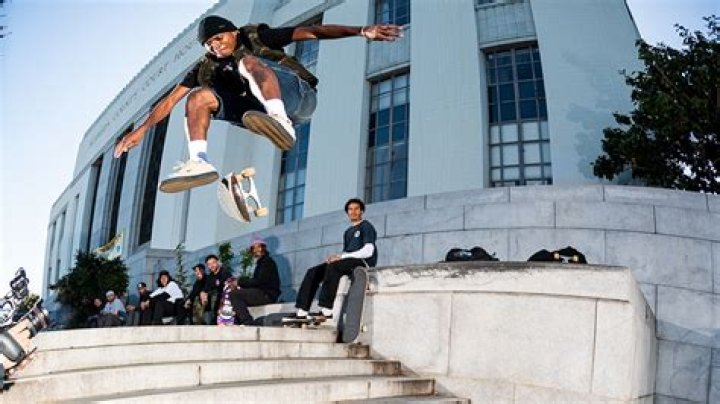 Ishod Wair age is 29