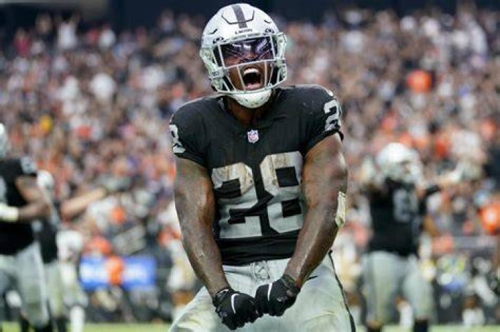 Josh Jacobs proving his worth to Raiders with rushing game AP News