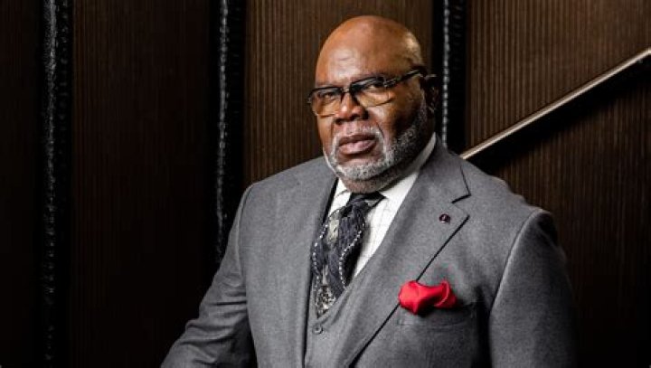 June 9, 1957 Pastor T. D. Jakes Born in South Charleston West