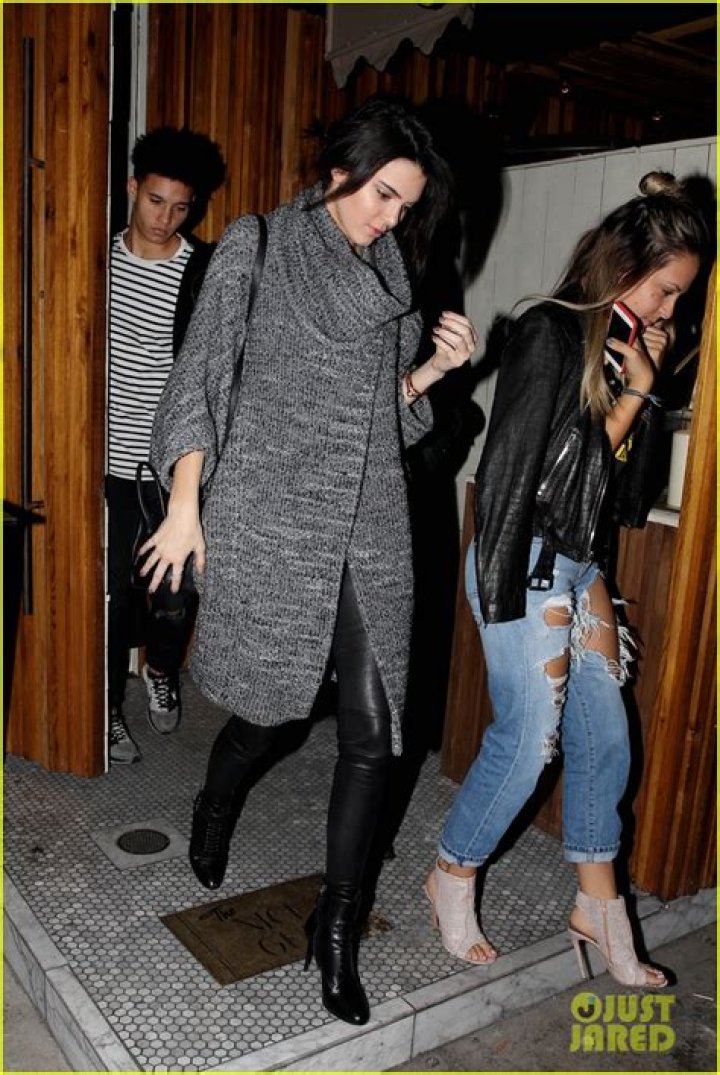 Kendall Jenner Hangs Out With ExBoyfriend Ben Simmons