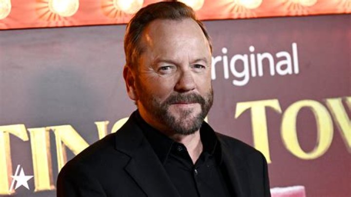 Kiefer Sutherland Face Did He Get His Nose Done?