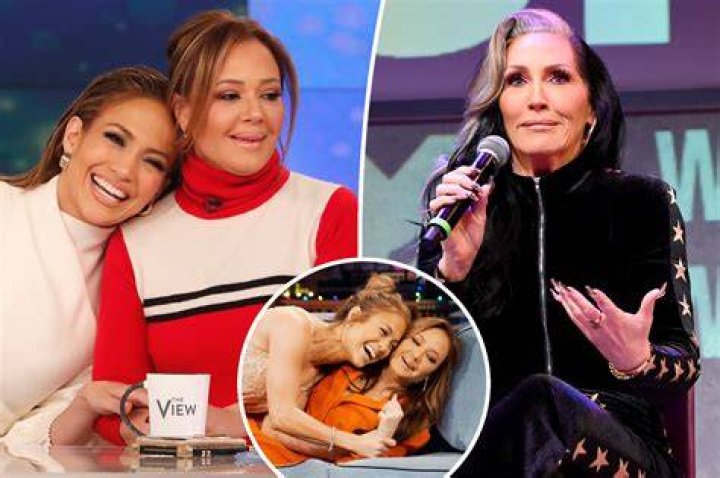 Leah Remini cries over daughter giving college second try