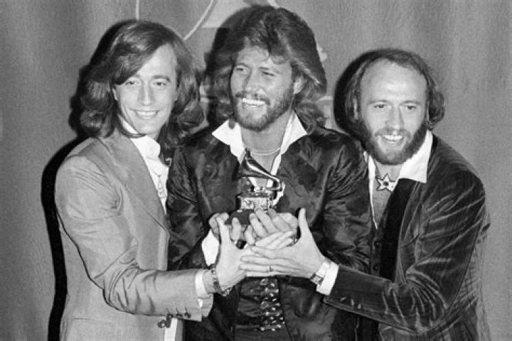 leren oppervlakte spanning barry gibb et sa femme In dienst nemen