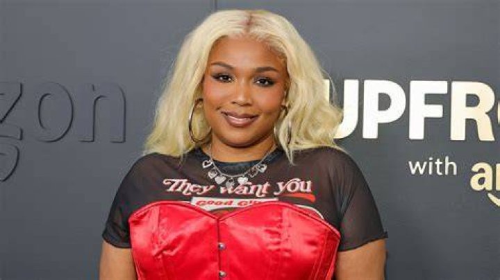 Lizzo's Weight Loss 2022 Exactly How Lizzo Lost 50 Pounds