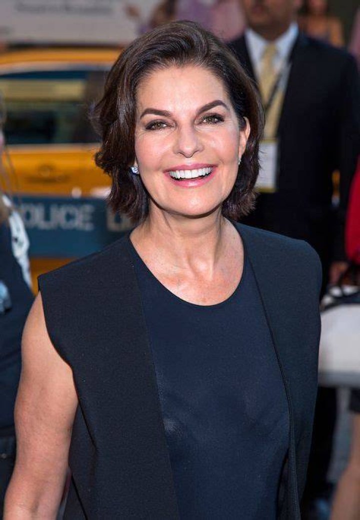 Sela Ward elected president in 'Independence Day 2'