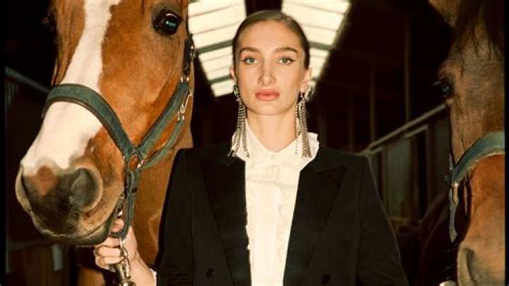 VANITY FAIR Mathilde Pinault, the lesson of duck feathers Tendercapital