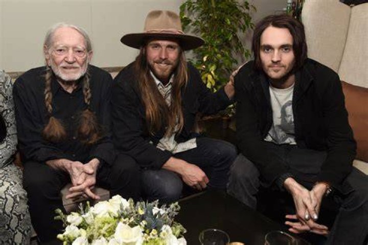 Willie Nelson And Sons Pay Tribute To John Lennon Dig!
